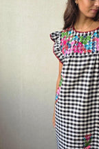 Vestido mexicano de cuadros grandes