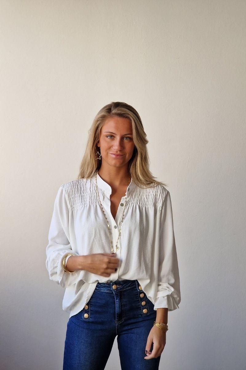 Blusa con botones blanco roto