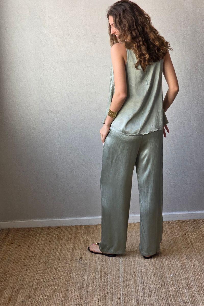 Pantalón de raso caqui