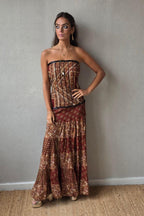 Vestido palabra de honor indio nido de abeja camel