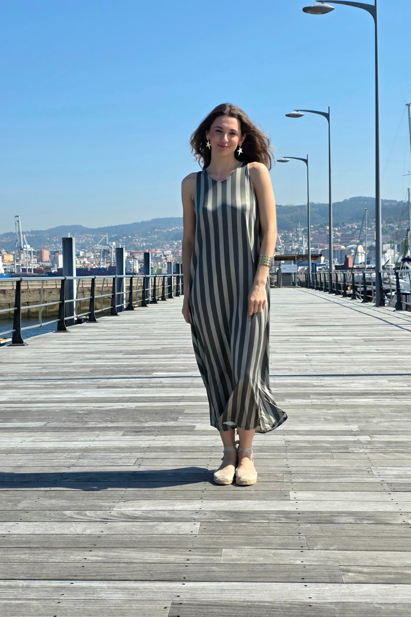 Vestido Elástico de Rayas Caqui