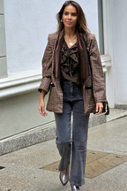 Vaquero gris con bolsillos delanteros wide-leg