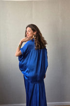 Camisa de raso azulón