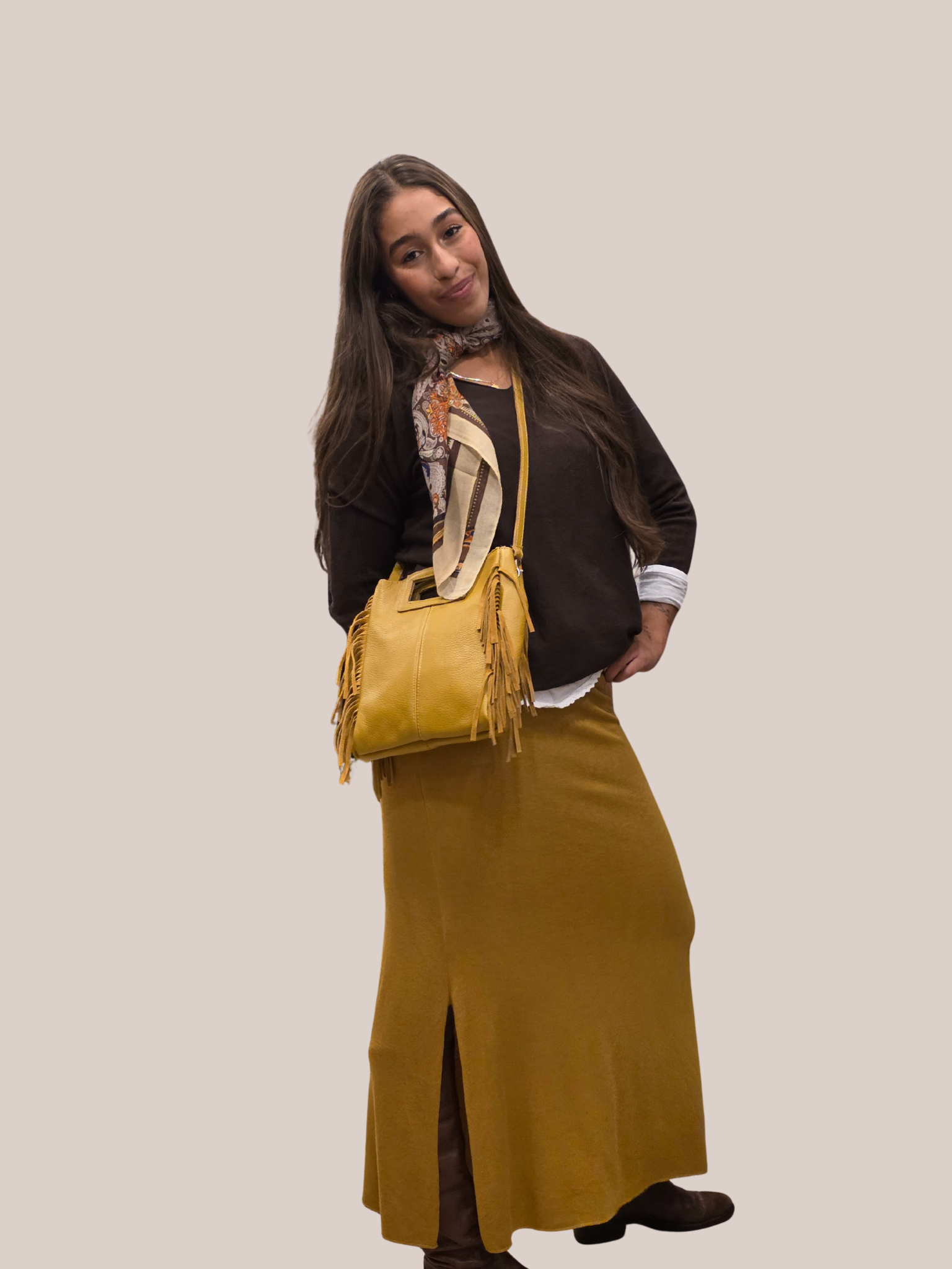 Falda larga de punto mostaza