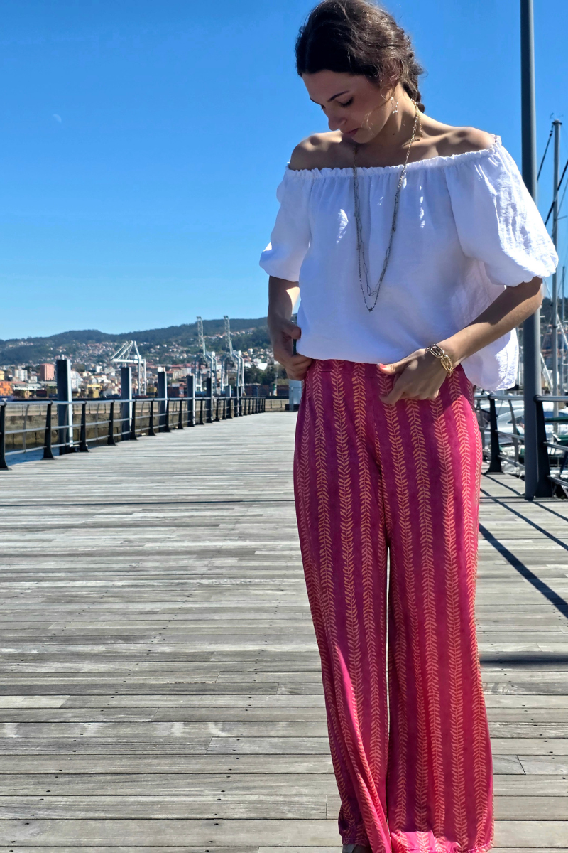 Pantalón Estampado Hojas Fucsia