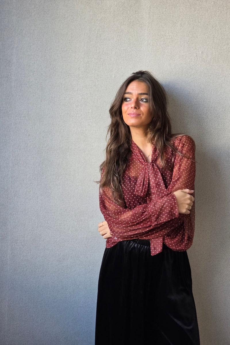 Blusa Lola de tul con puntitos teja