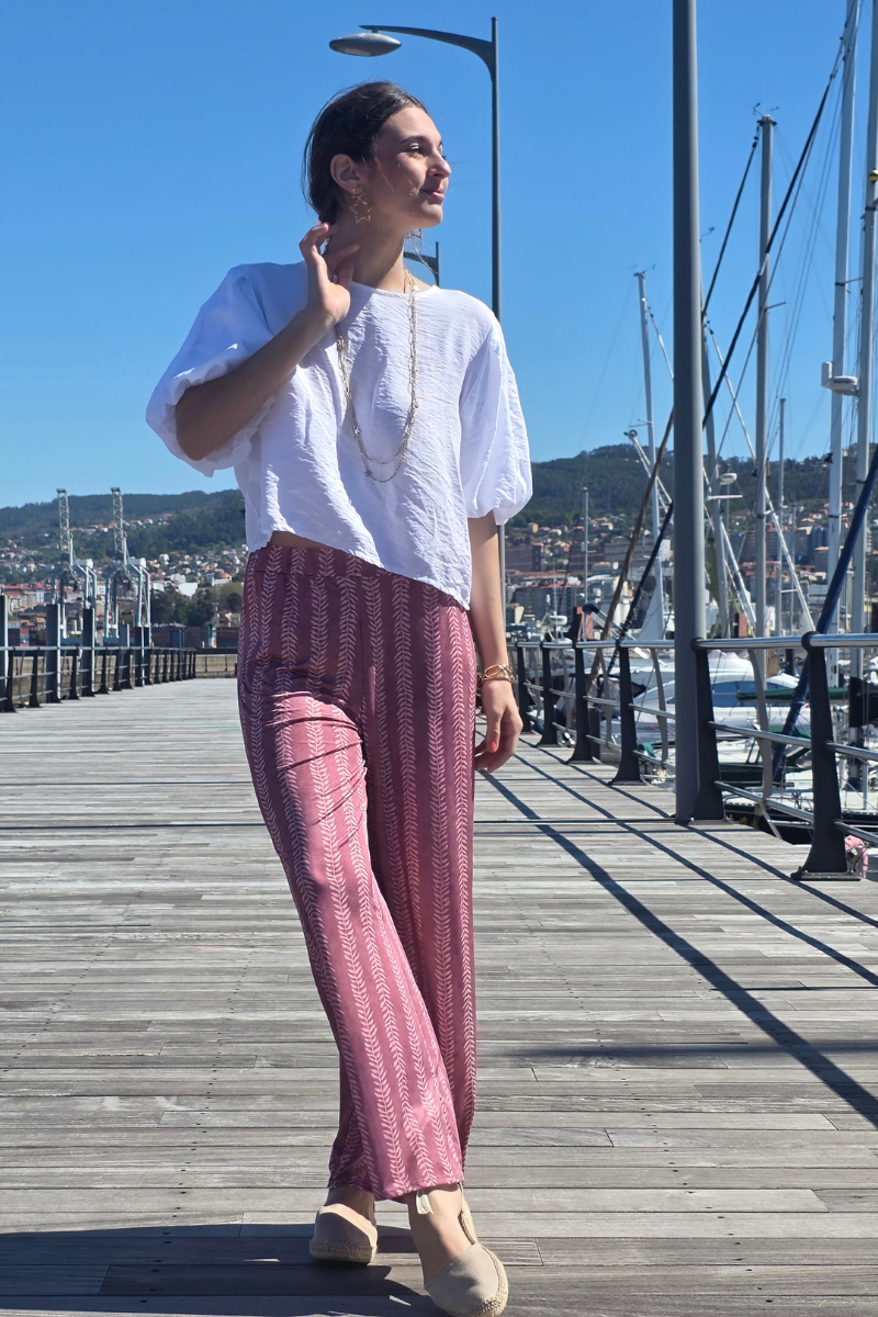 Pantalón Elástico Estampado Hojas Frambuesa