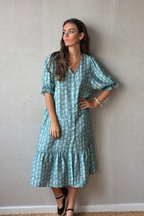 Vestido flores con botones verde agua