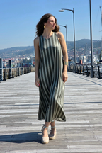Vestido Elástico de Rayas Caqui