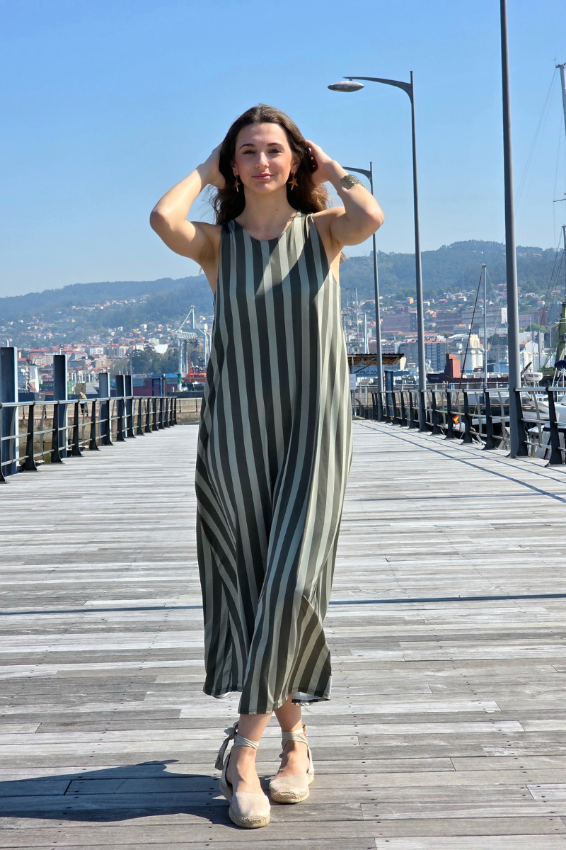 Vestido Elástico de Rayas Caqui