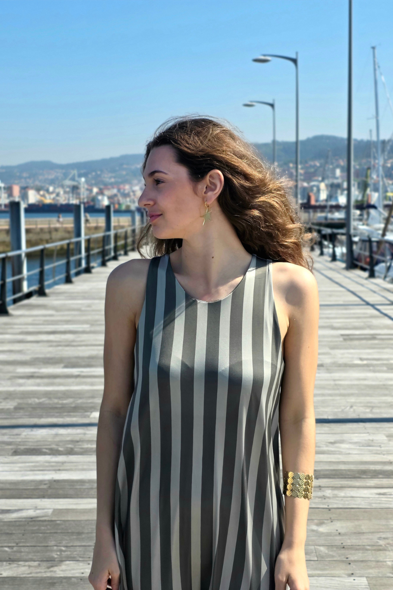 Vestido Elástico de Rayas Caqui