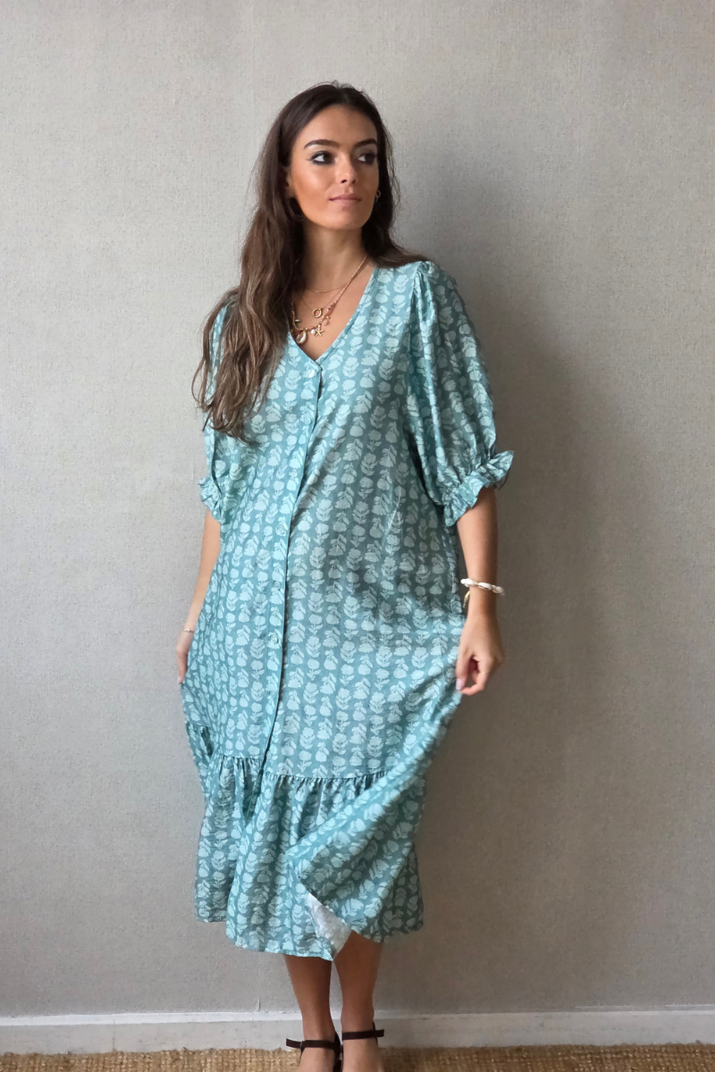 Vestido flores con botones verde agua