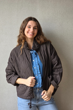 Chaqueta Acolchada Chocolate con Cremallera y Cuello Alto