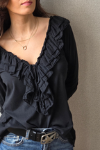 Camiseta Cuello Pico con Volantes Negra
