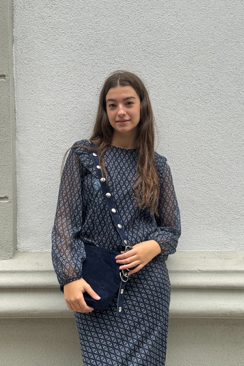 Blusa estampado de rombos azul marino