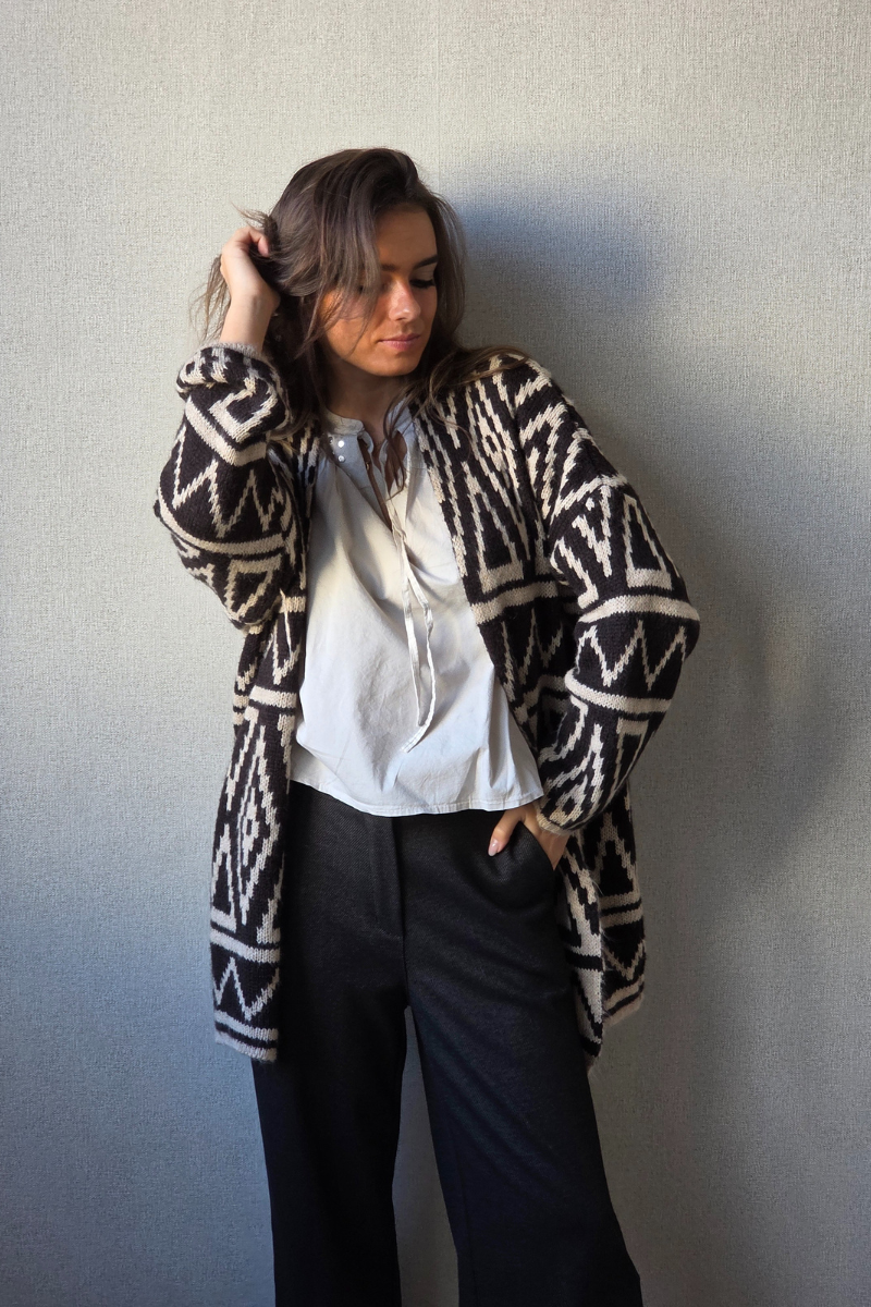 Chaqueta de lana con dibujo chocolate