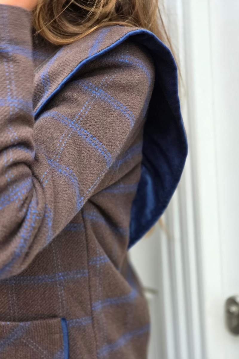 Americana de cuadros marrón