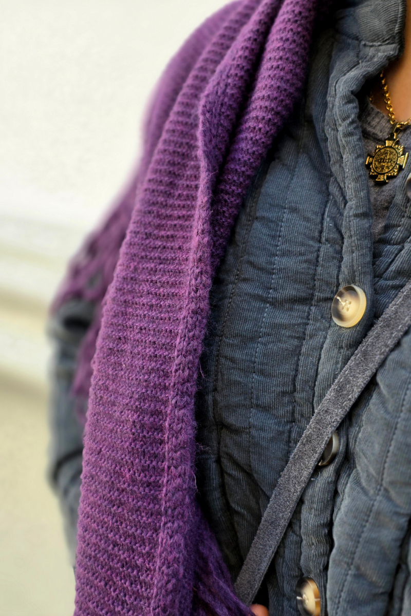 Chaqueta corta micro pana gris