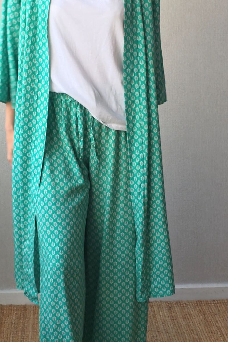 Pantalón estampado largo de flores verde