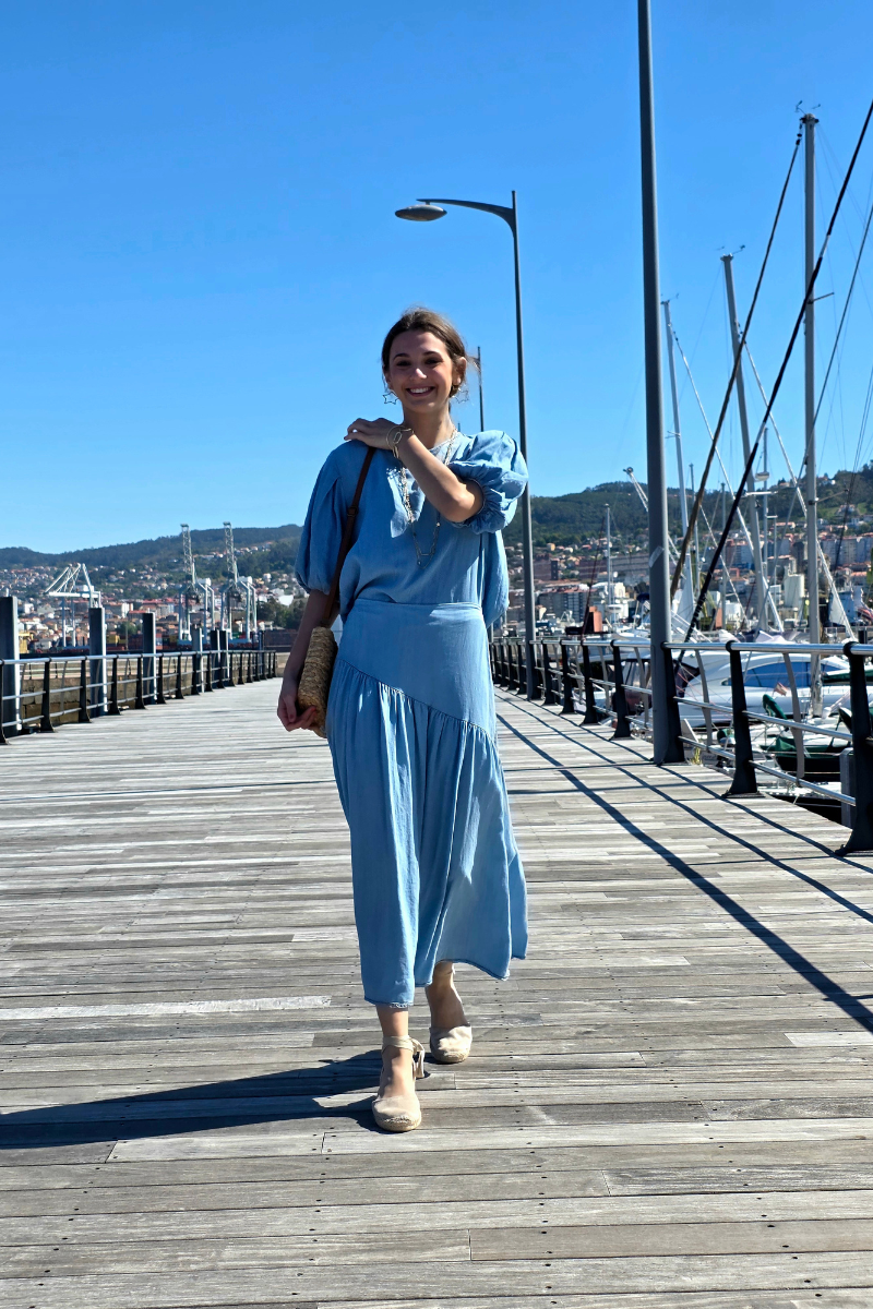 Falda Azul Jeans Claro Volante