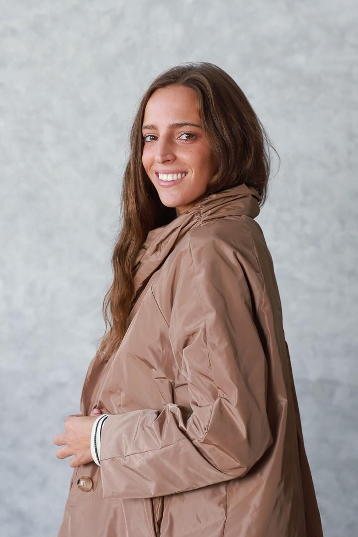 Parka tipo chubasquero camel