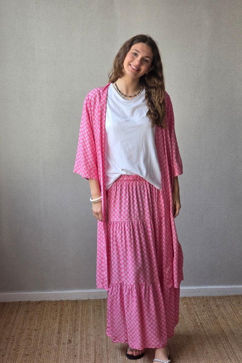 Falda estampado de flores con volantes fucsia