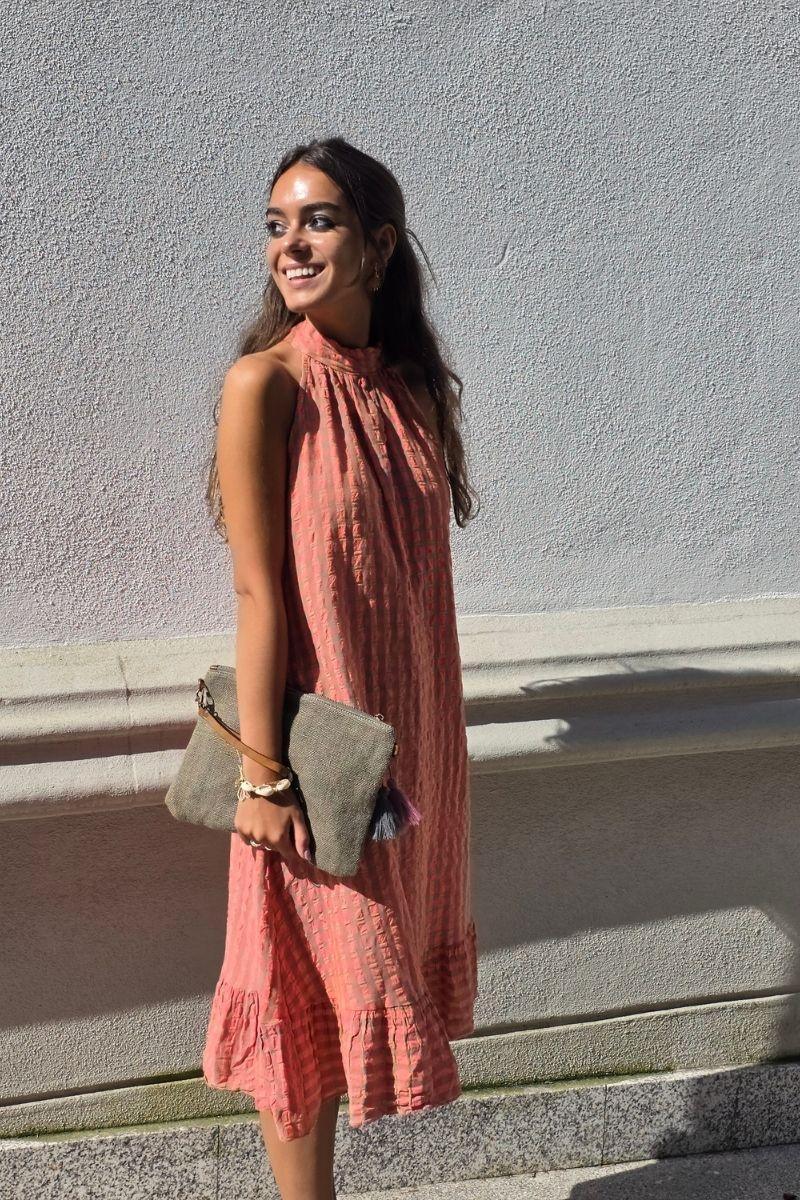 Vestido cuello halter de cuadros coral