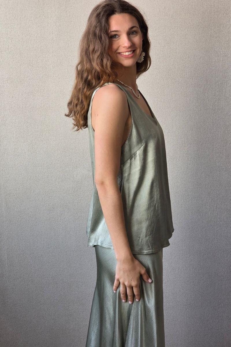 Blusa de tirante raso caqui