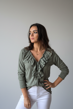 Camiseta Cuello Pico con Volantes Verde Militar