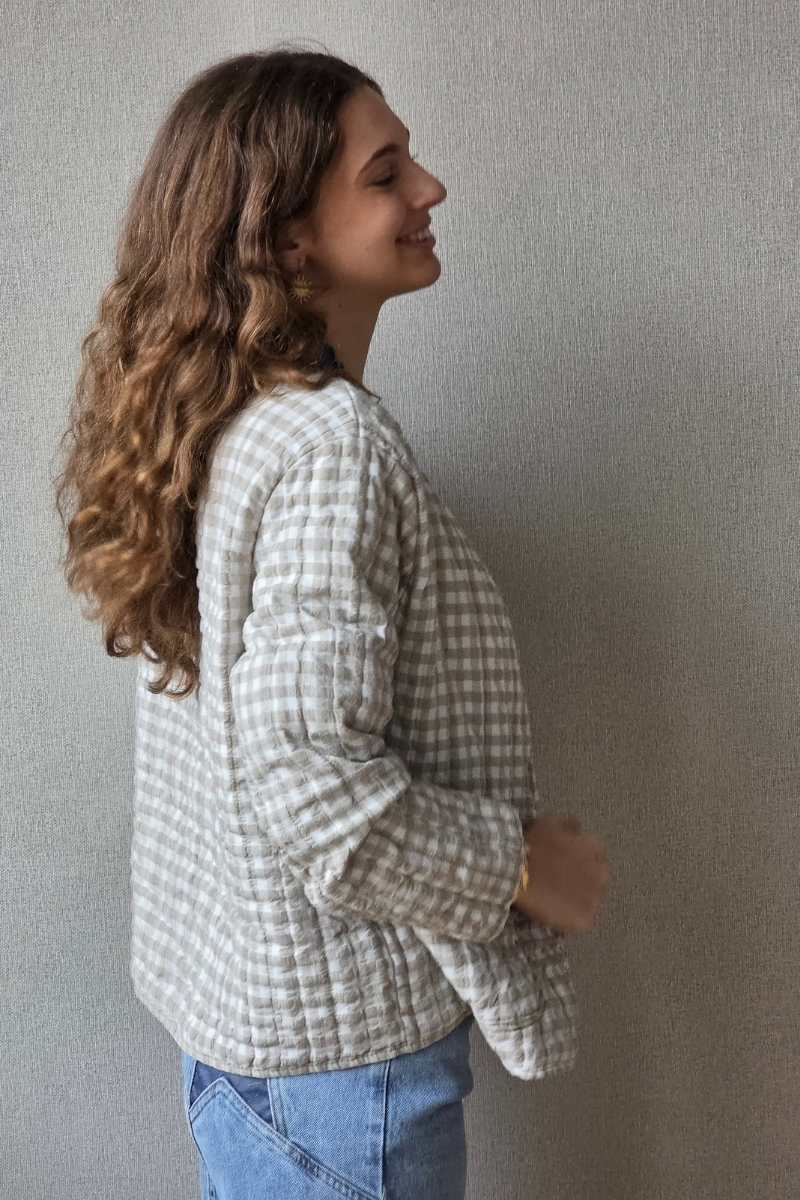 Chaqueta Vichy Beige con Botones