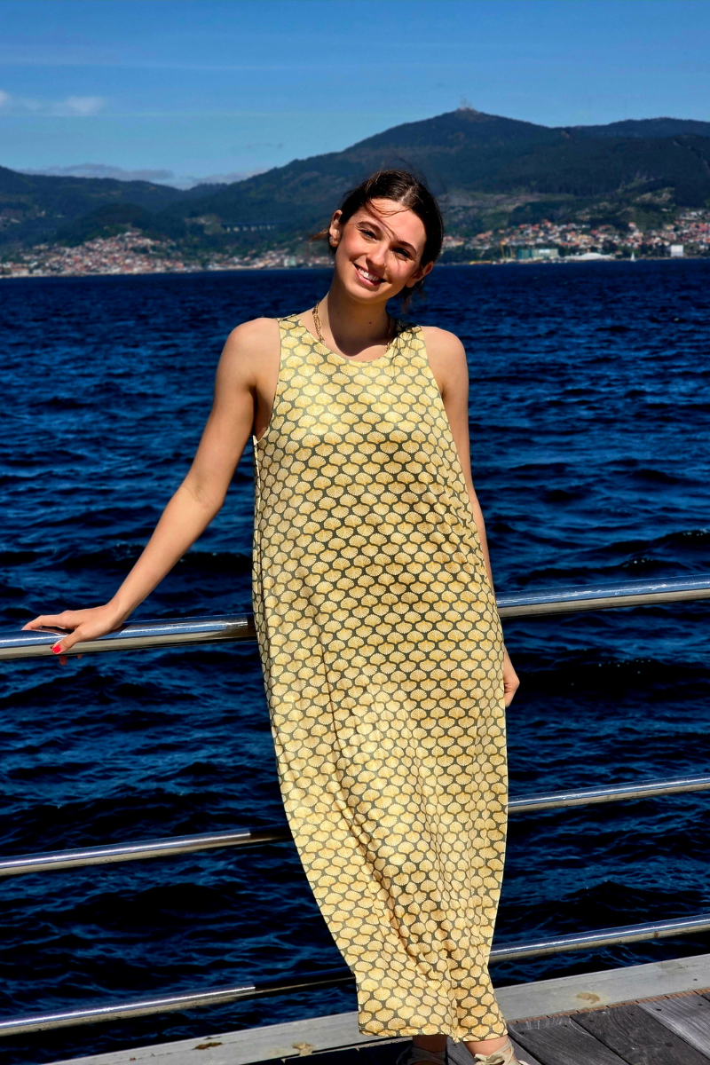 Vestido Largo de Conchas Caqui elástico
