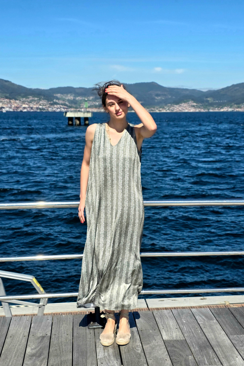 Vestido Largo Estampado Ramos Caqui elástico