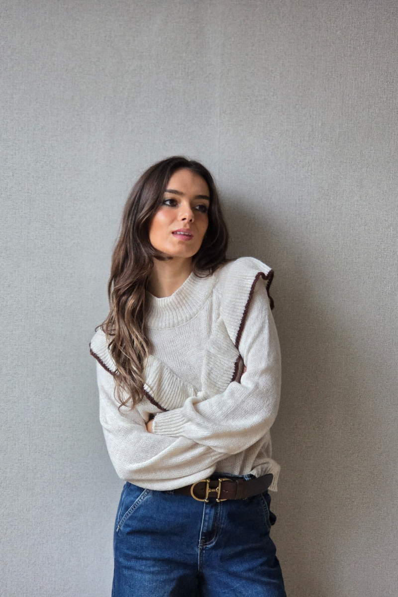 Jersey con volante beige