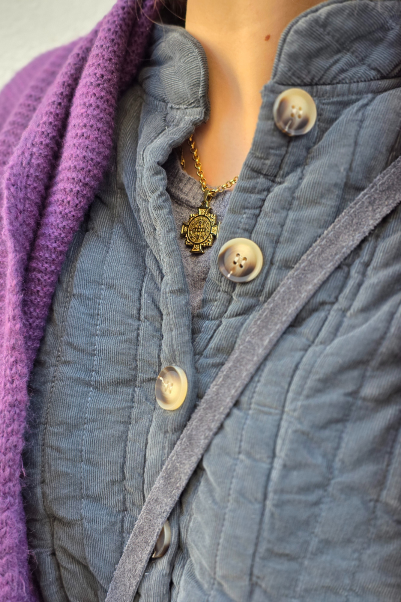 Chaqueta corta micro pana gris