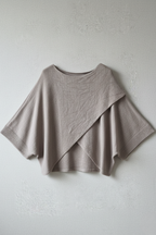 Jersey cruzado con brillo topo