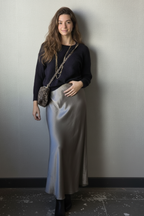 Falda satinada arrugada Topo