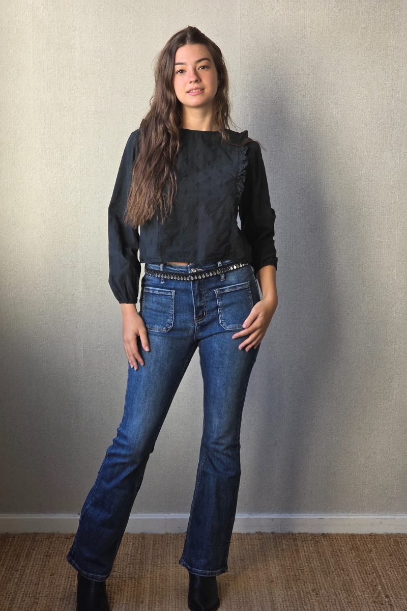 Blusa bordada rombos negra