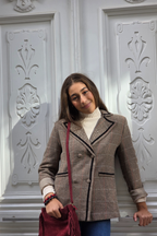 Americana de espiguilla beige