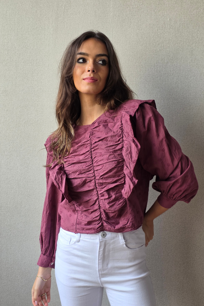Blusa Bordada con Volantes Berenjena