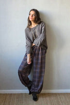 Pantalón bombacho de cuadros grande teja