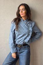 Blusa bordada azul jean