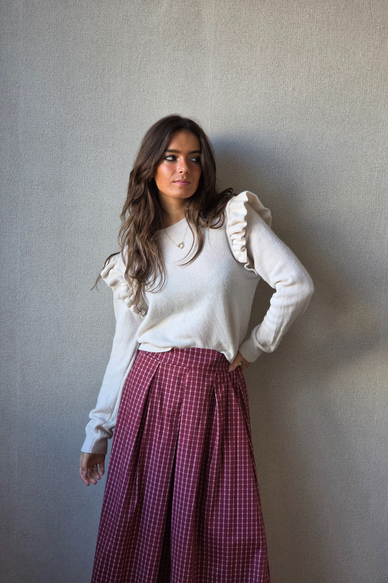 Jersey volante en el hombro Jacinta beige