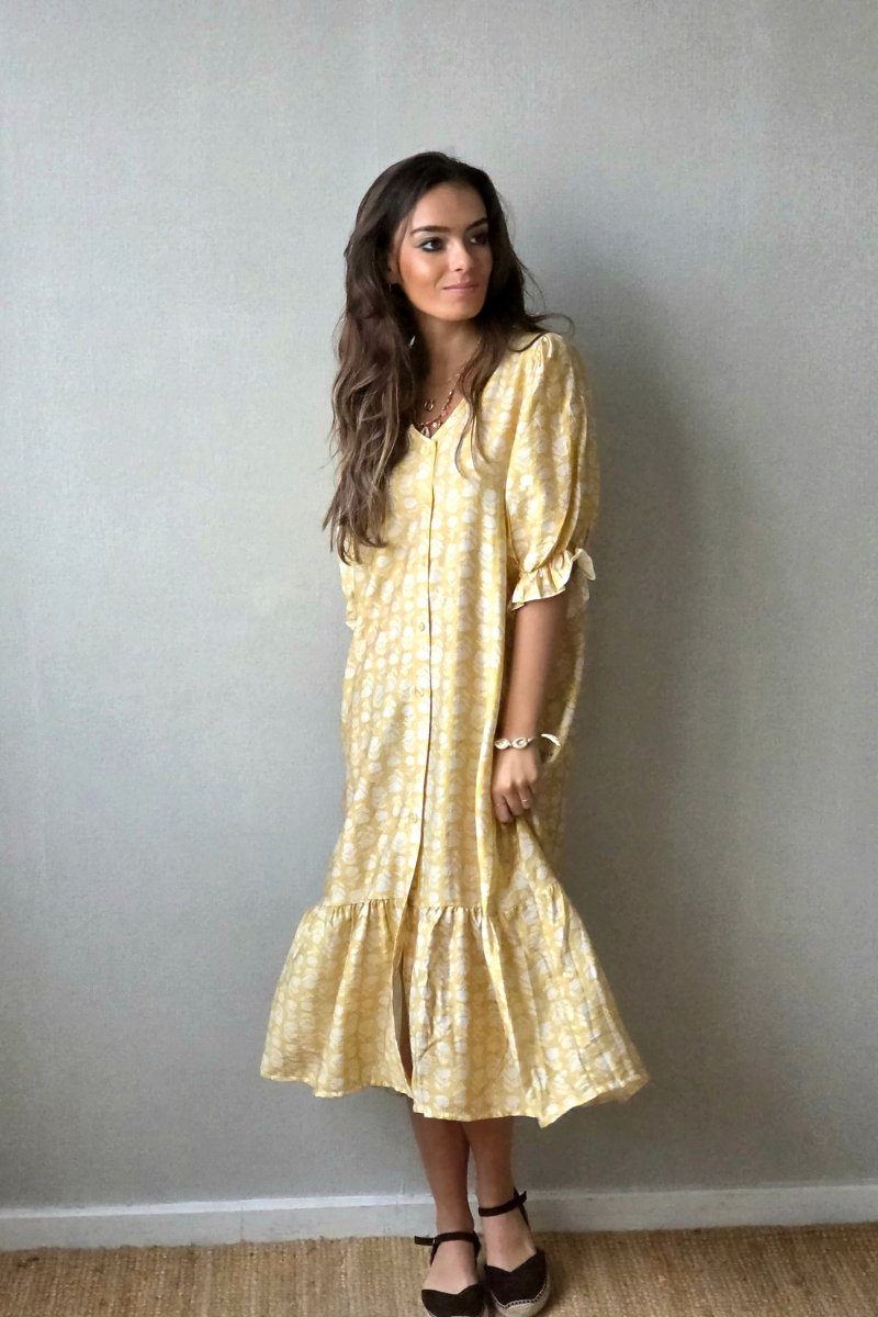 Vestido flores con botones amarillo