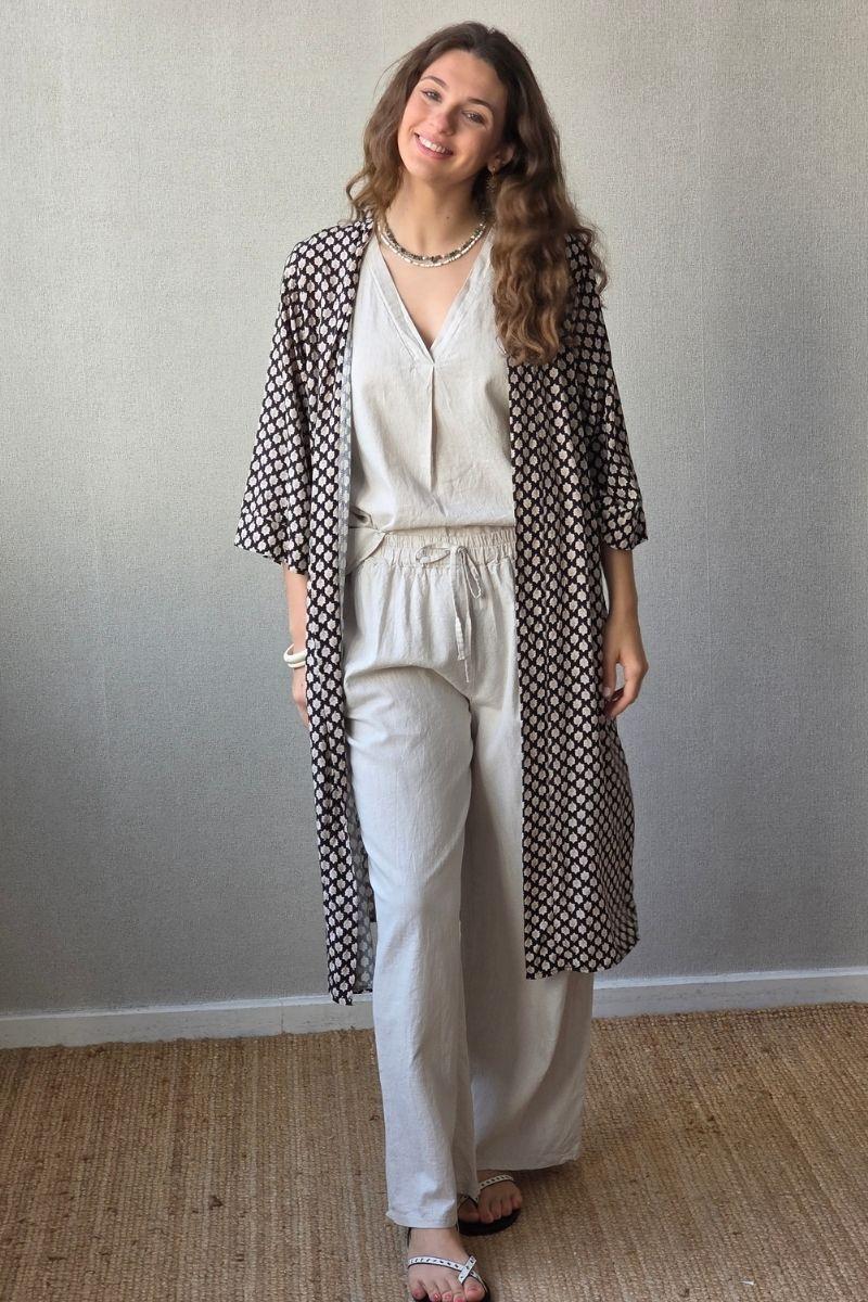 Pantalón tipo lino beige