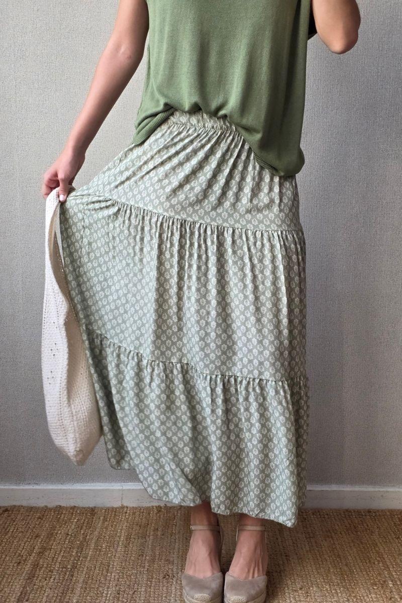 Falda estampado de flores con volantes salvia