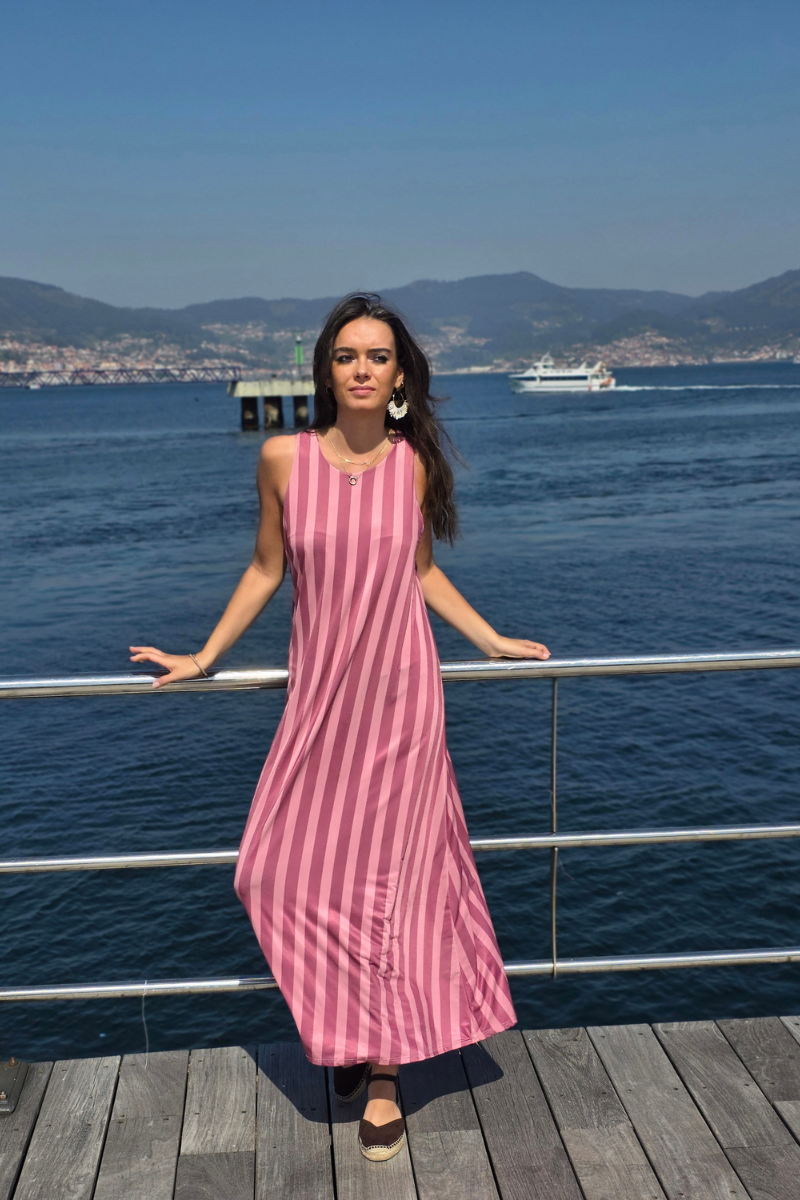 Vestido Elástico de Rayas Frambuesa