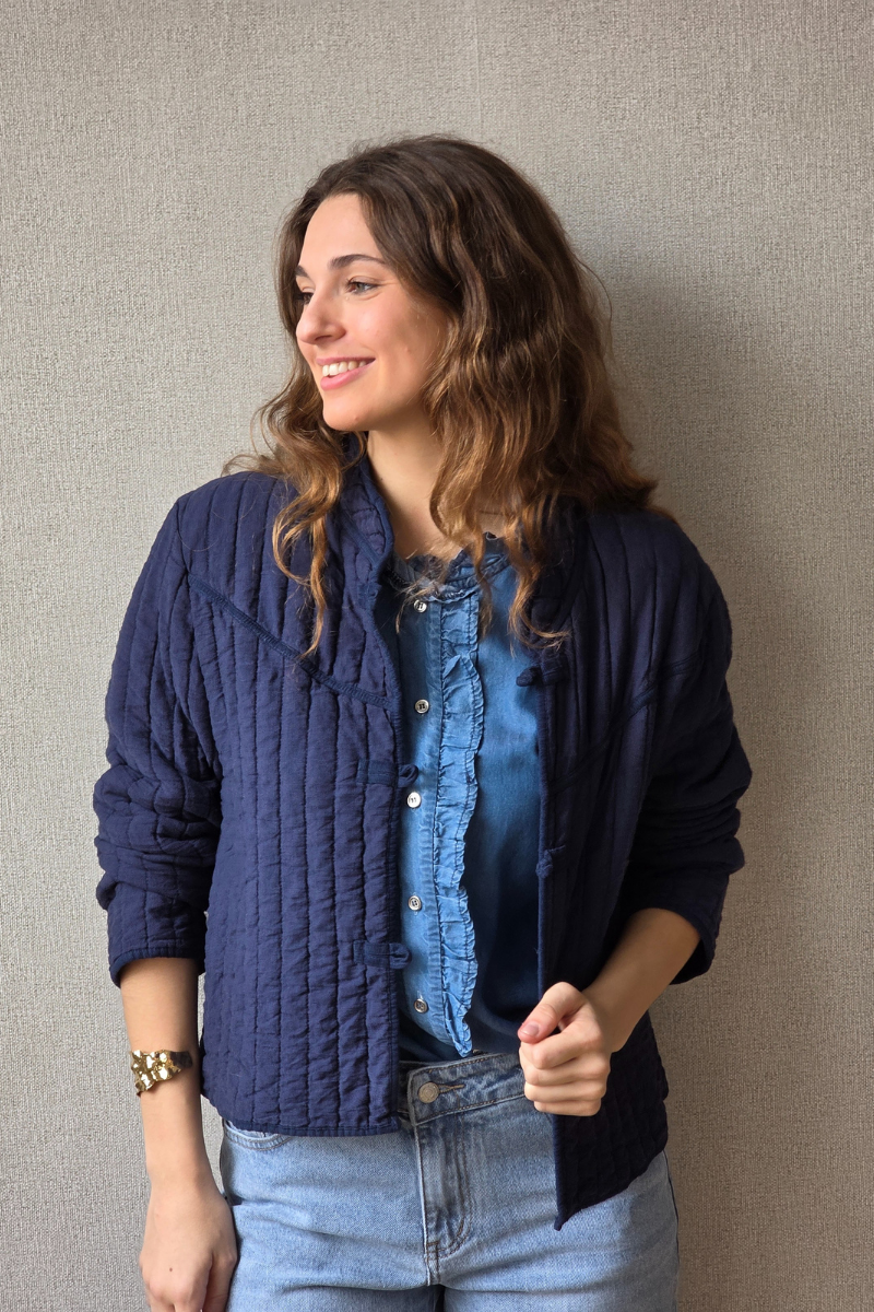 Chaqueta Acolchada de Nudos Azul Marino