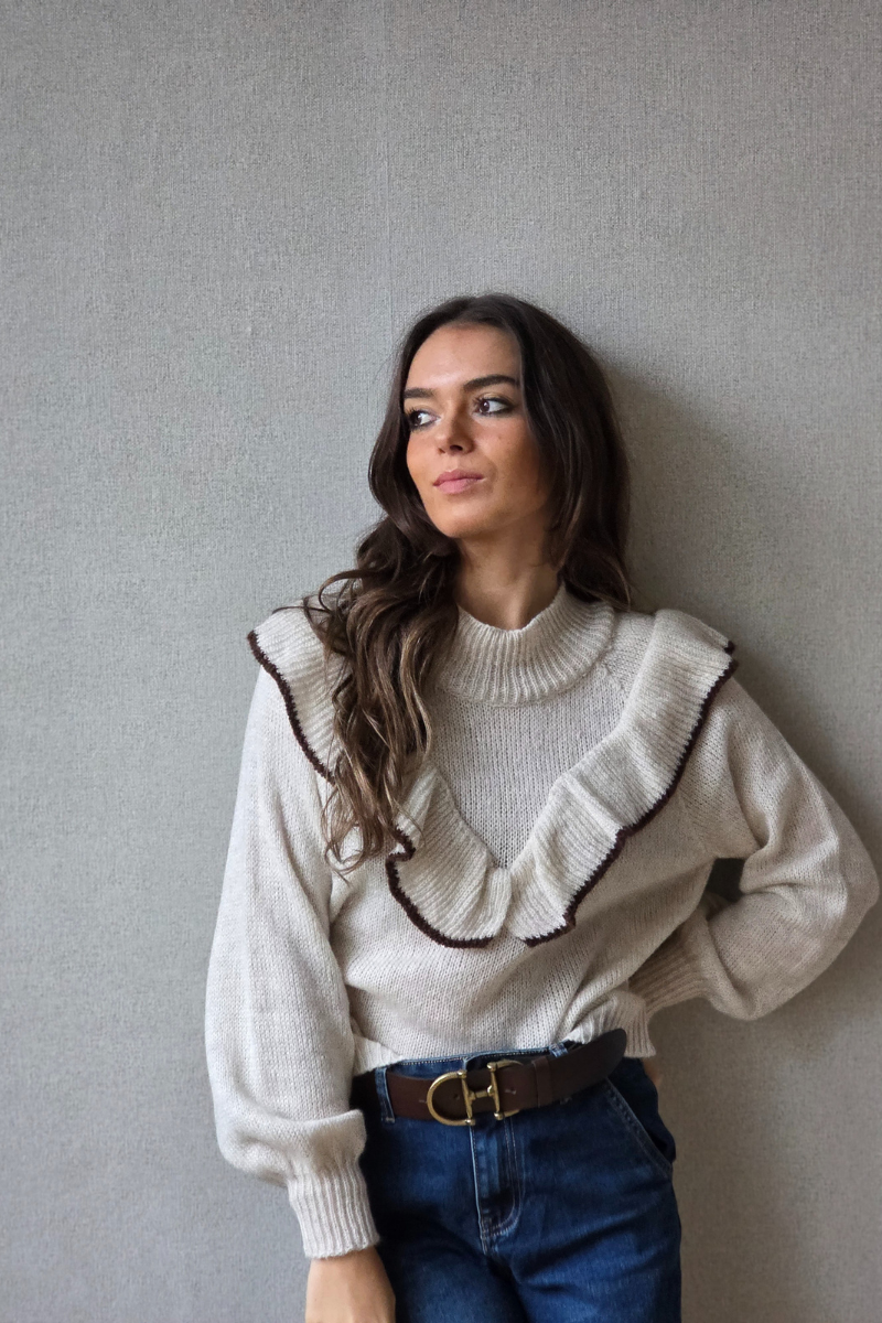 Jersey con volante beige