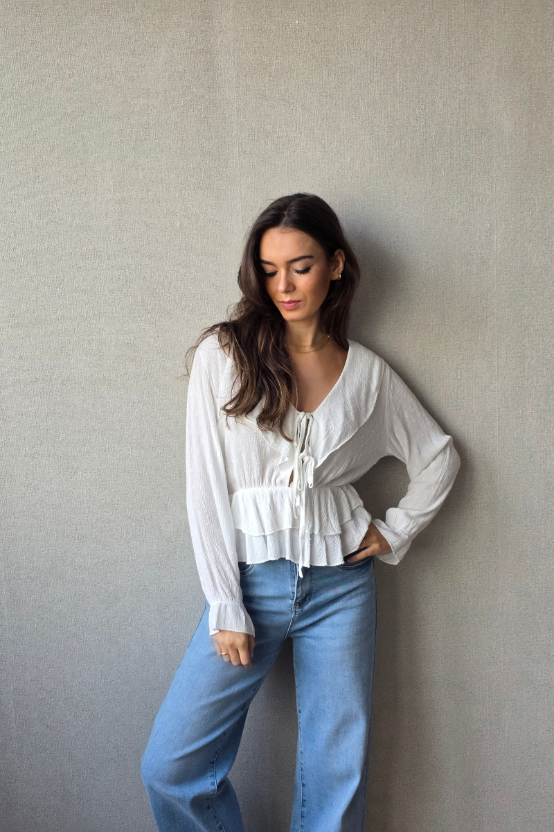 Blusa Blanca con Brillo y Lazada