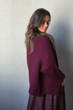 Chaqueta de punto gordo tipo kimono burdeos